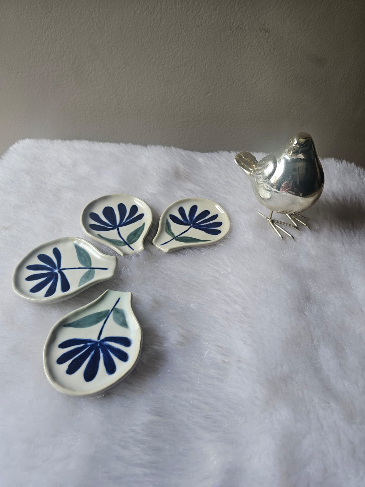 Blue Round Spoon Eest