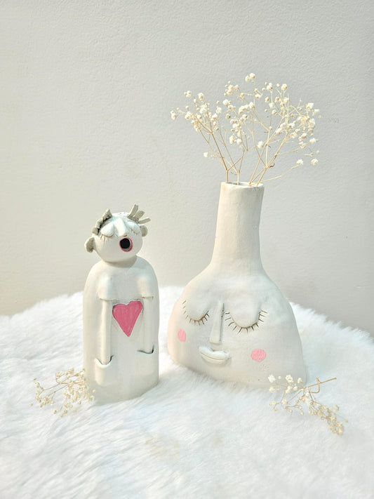 Huggle Bun and Flower vase